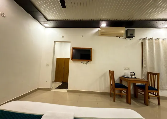 Aarya Corbett Resort & Spa - 8 Minutes Drive To Kosi River